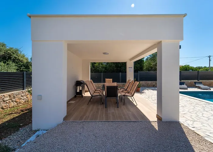Sansavino Villa *