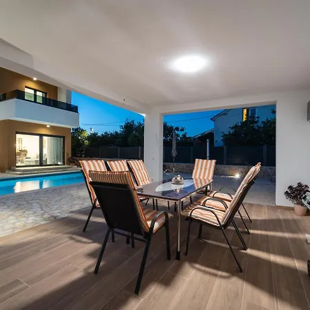 Sansavino * Sukošan