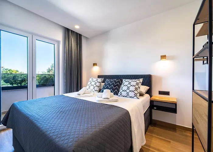 Sansavino * Sukošan